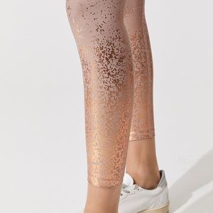 Beyond Yoga Alloy Ombré Blush Rose Gold Leggings